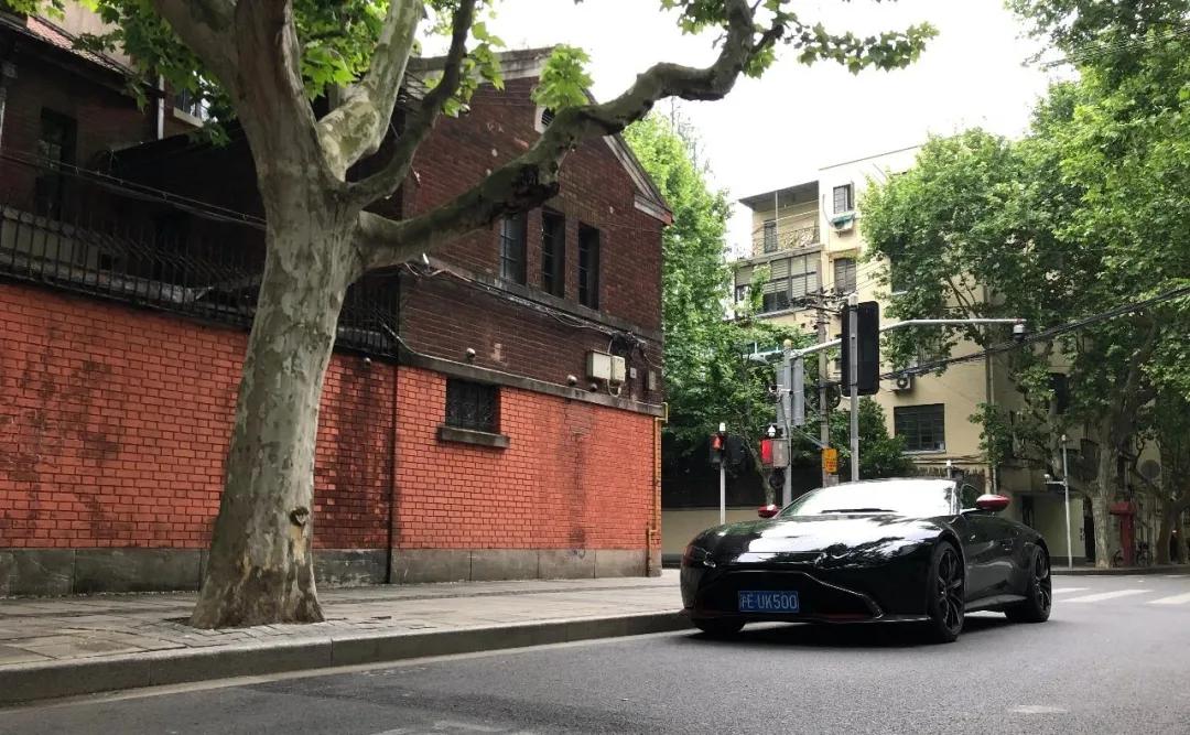 v8vantage2023,v8vantagev12vantage