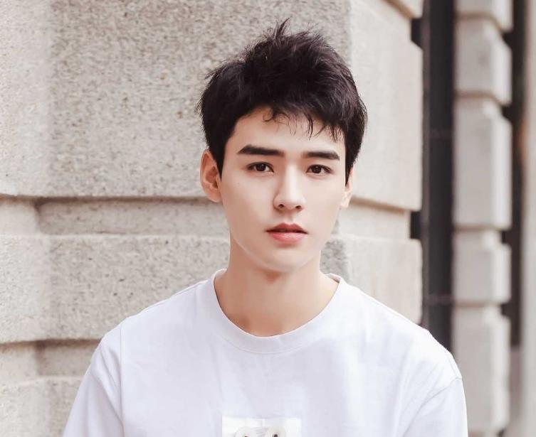 男孩长相好看的五个特征,男孩帅气的脸部特征有哪些