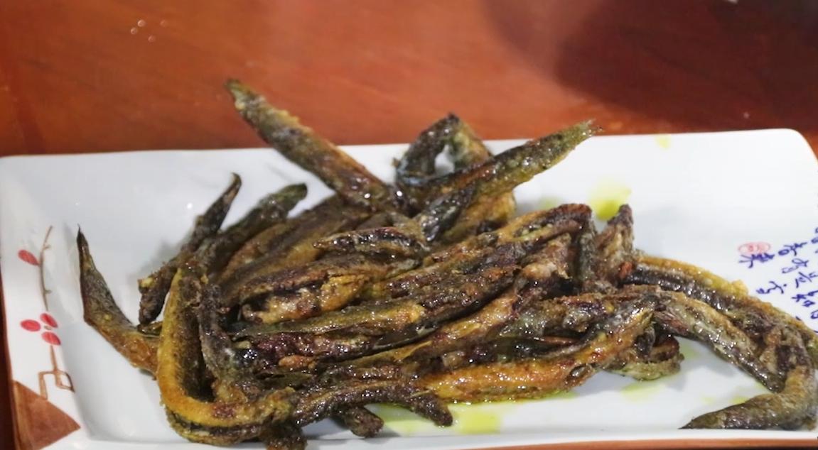 泥鳅最好吃家常做法大厨教你妙招,泥鳅配什么菜香辣入味好吃