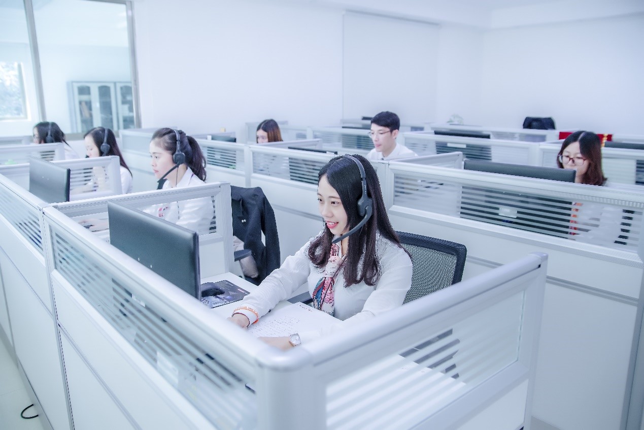 激光切割宏山,宏山激光切割用的什么系统