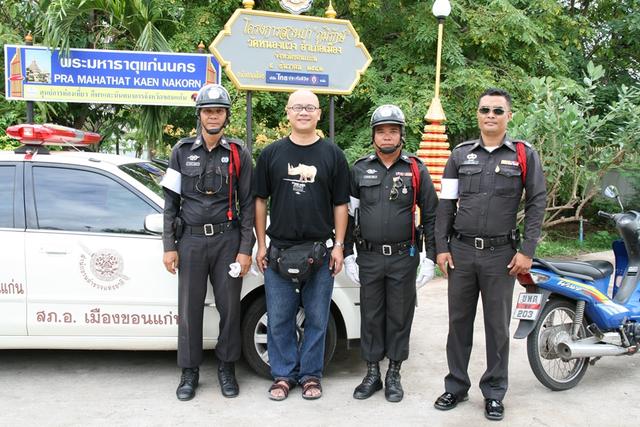 光头十年不剪发留多长,十年老光头