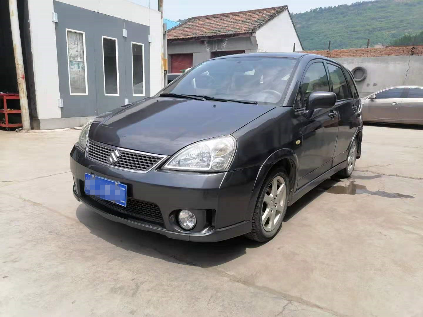 胖哥1万买车,胖哥两百万收奥迪rs6