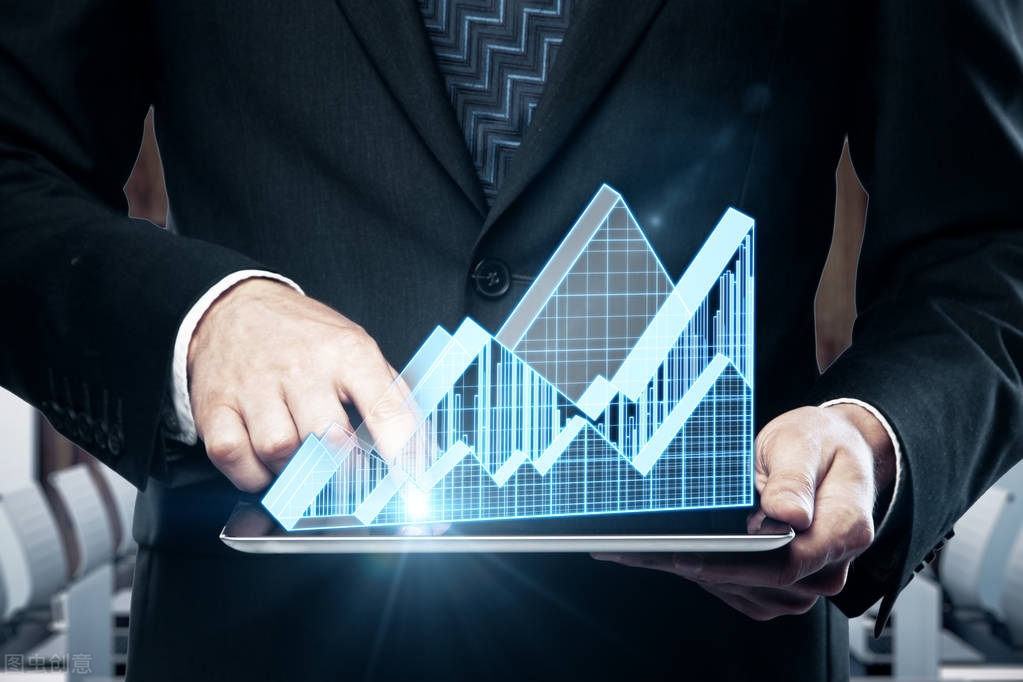 阿威说钱：抖音信息差项目，出去旅游也能赚钱