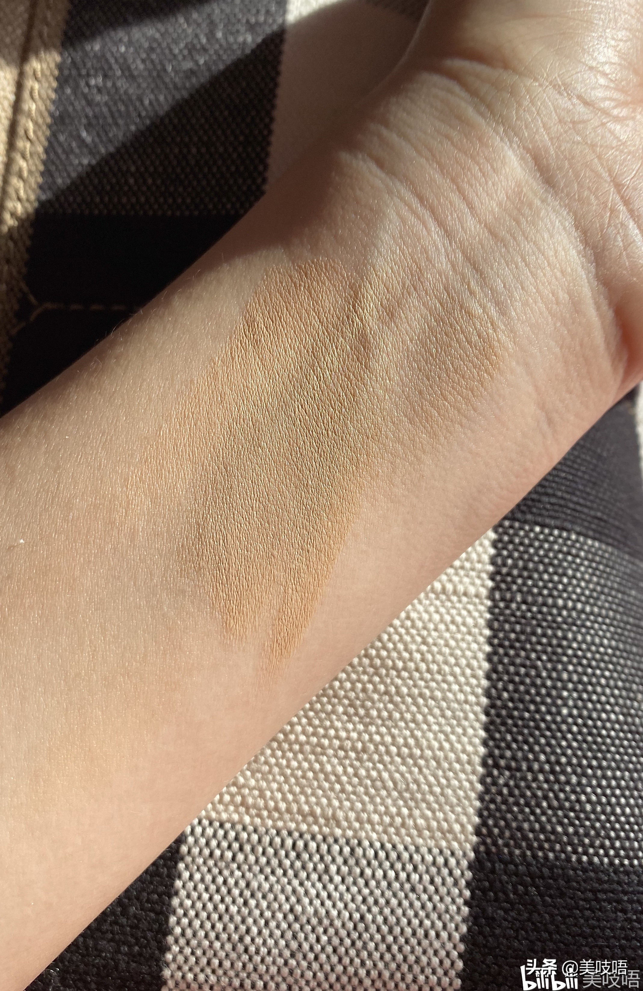 秋冬混干平价粉底推荐,底妆持久不卡皮的粉底测评