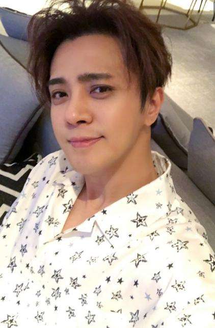 散打主席郑环宇怒斥罗志祥:你和周扬青长期谈恋爱不结婚是耍流氓