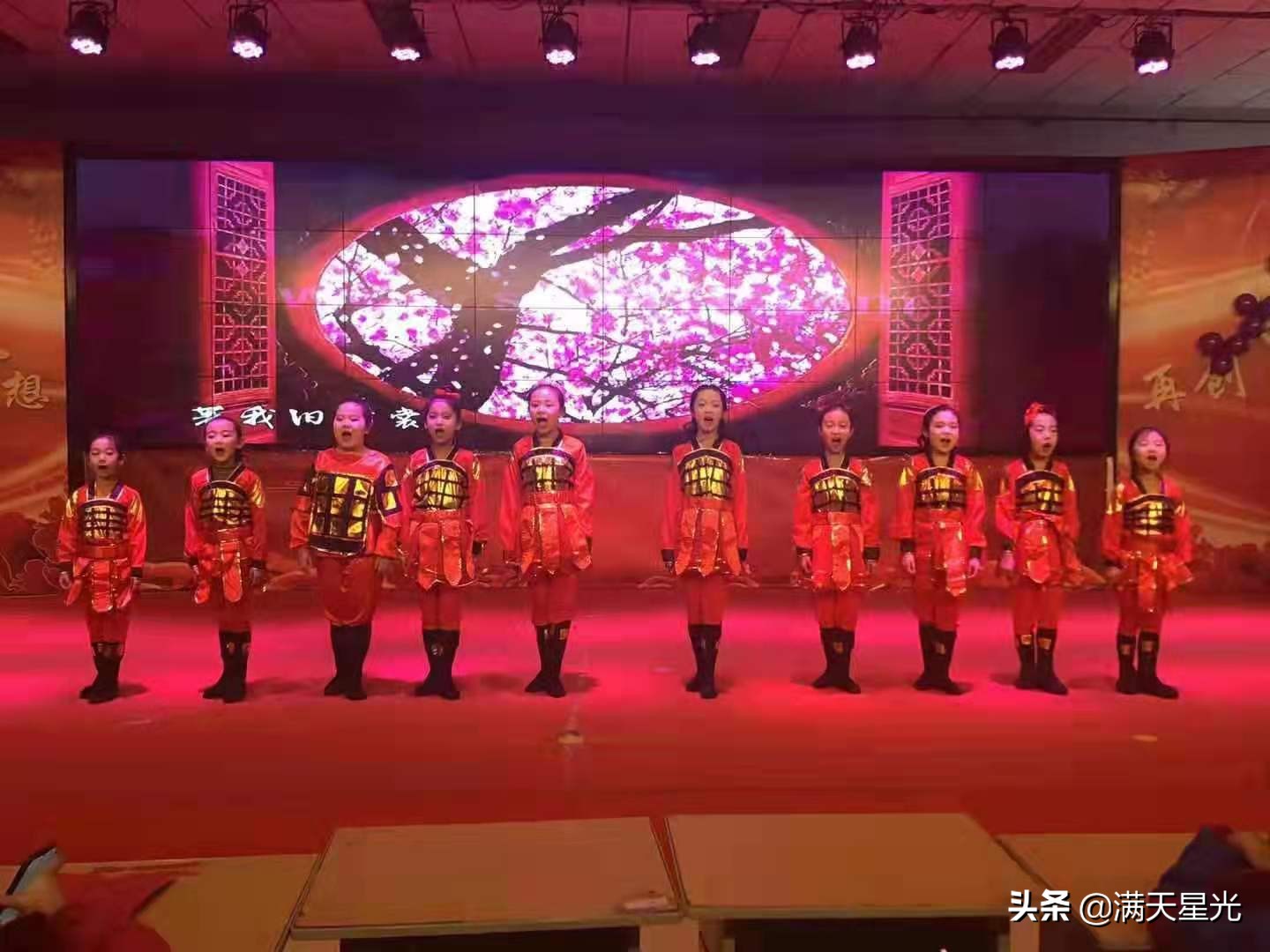 玉鼠闹春,玉鼠迎新春