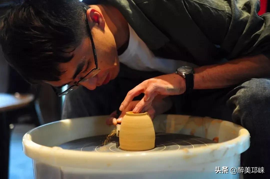 为什么有的人投资眼光很准,为什么越来越多的资本想投资酱酒