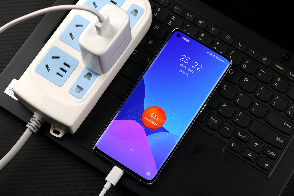 标准“水桶”级配置，realmeGT大师探索版评测，骁龙870+120Hz屏