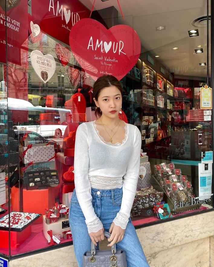 跟着韩星学穿衣搭配,韩星牛仔穿搭