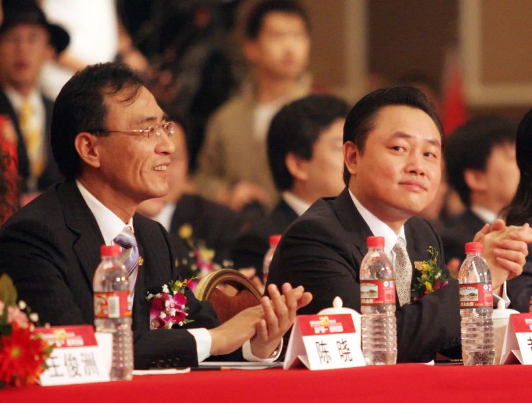 从国美到京东,苏宁输不起的连绵战争:每次转型都是大象转身