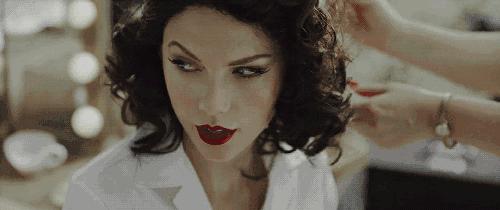 手拿包包女生小巧精致,轻便女手拿包