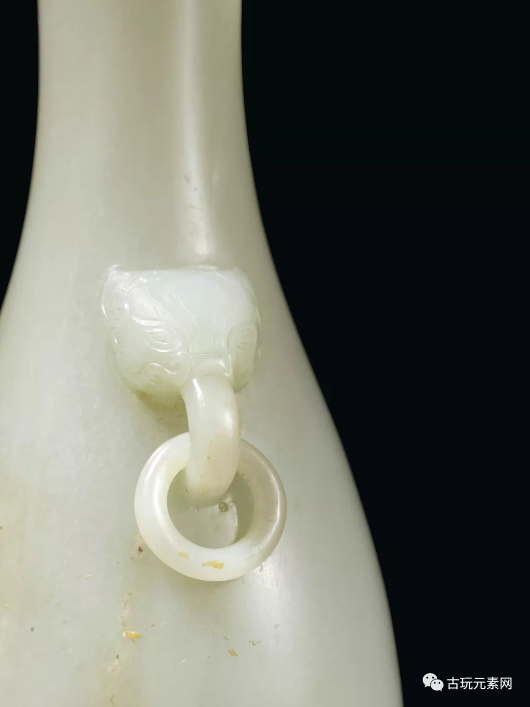 纽约苏富比总成交约1.2亿乾隆青白玉双鱼洗近2000万人民币成交