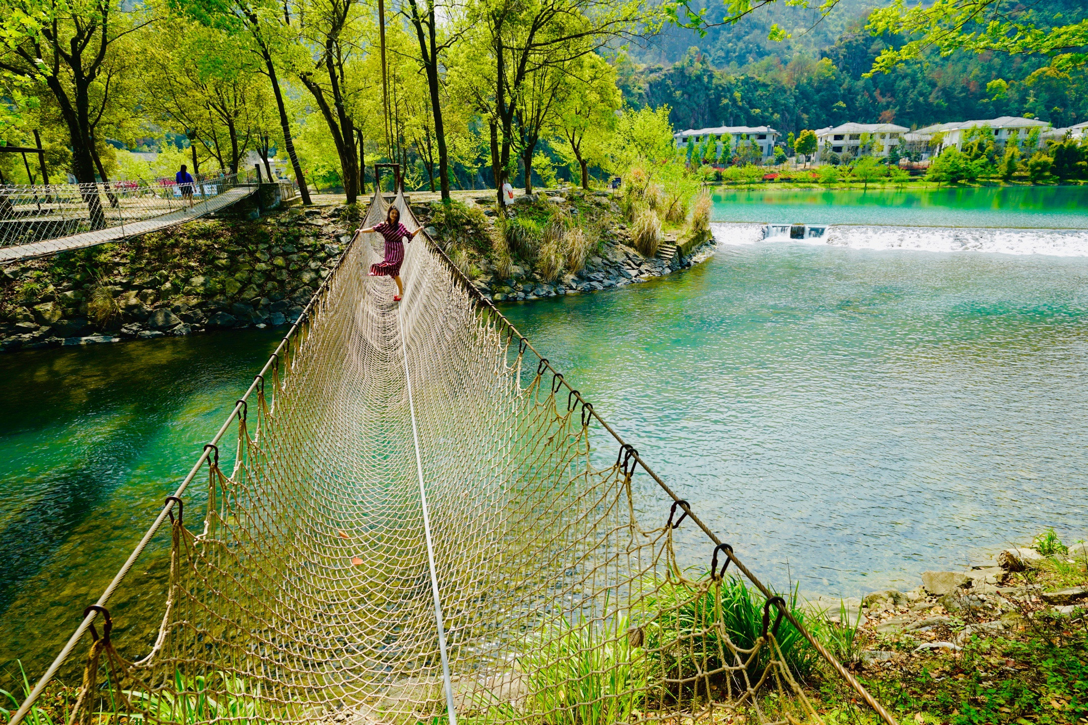暑假凉快不晒的旅游地方,暑假避暑胜地最佳地方