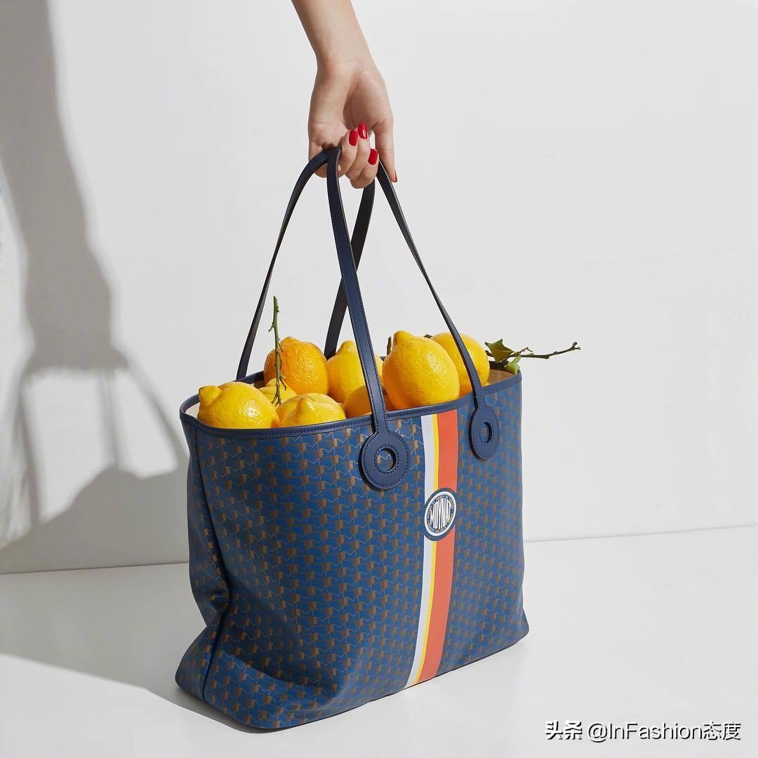 刘亦菲确认下一部新剧了吗,刘亦菲一身露腰造型亮相机场