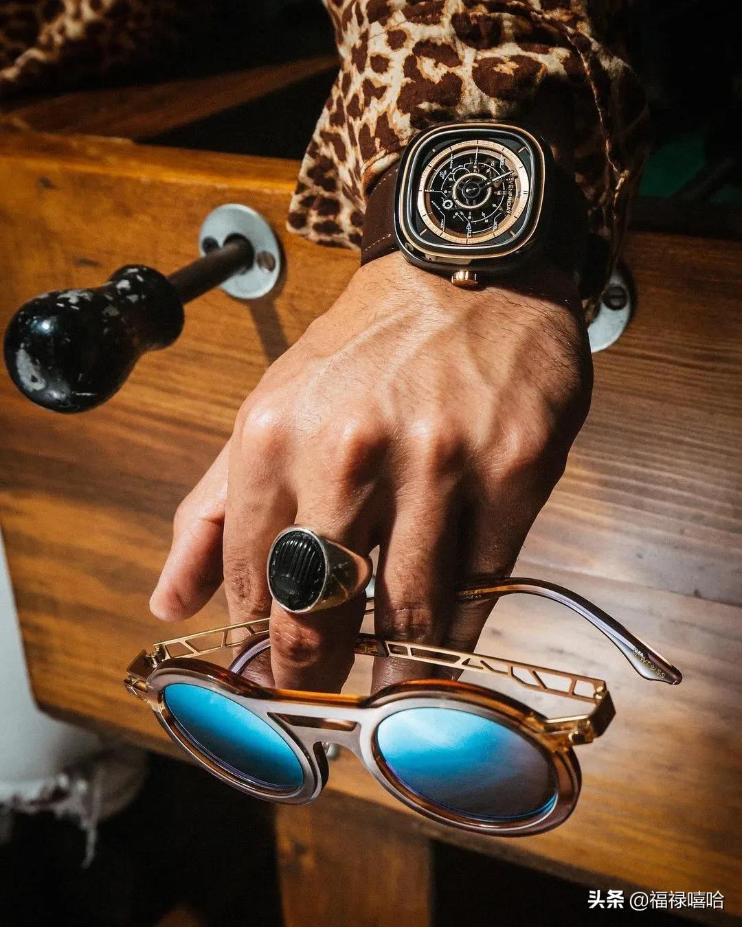 新年相亲加分秘籍|如何从手表分辨这个潮男的“真伪”