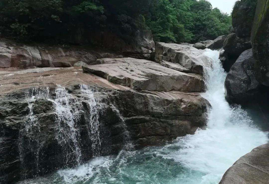 六月，来黄山寻找属于你的快乐星球！