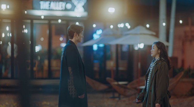 李敏镐同款发型,李敏镐发型如何烫卷头