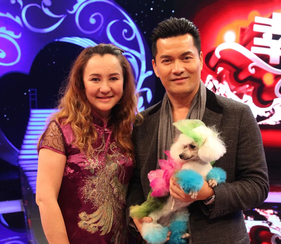 BlingBlink宠物彩妆粉亮相2021CPF广州国际宠博会