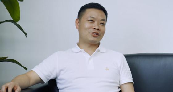 阿里收购uc何小鹏卖了多少钱,何小鹏卖掉uc丁磊分了多少钱