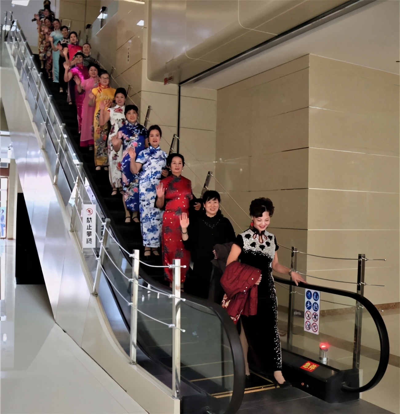 永源全民艺术大赛（第五届）盛大开启　夕阳红艺术团参加比赛获奖