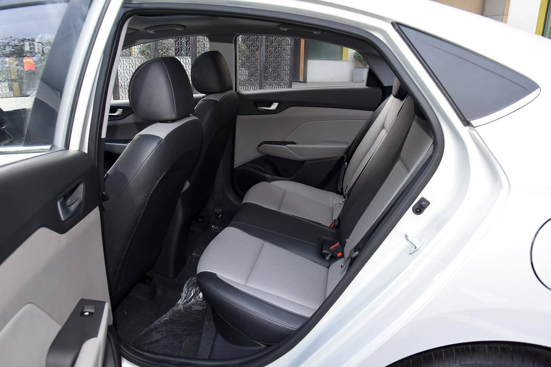 丰田致享和赛欧3哪个性价比高,2015款赛欧3自动理想型测评