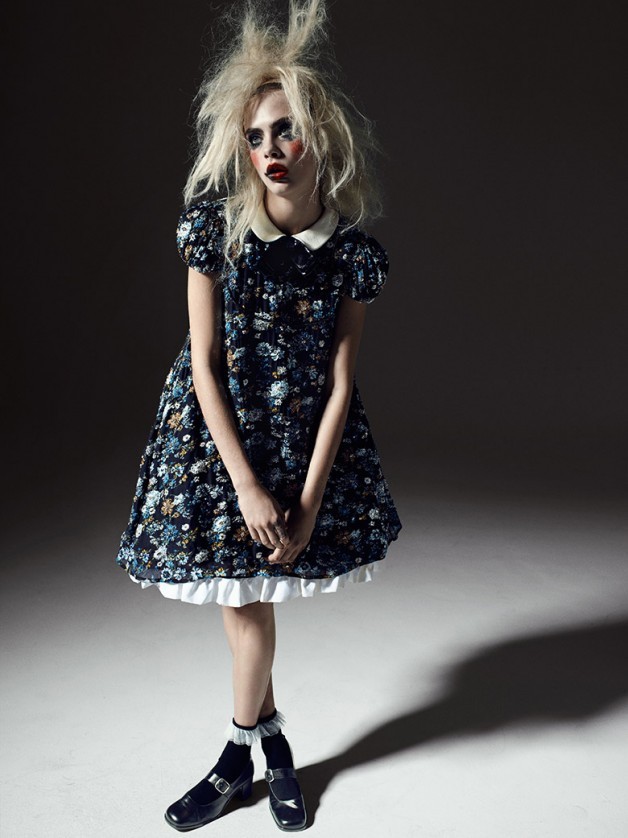 甜!英国贵族超模爱上美国女演员,机场热吻,狂撒狗粮