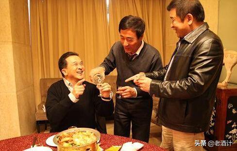 全国各地喝酒礼仪大全,全国各地喝酒的礼仪