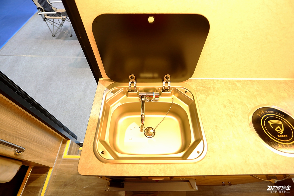 都市丛林房车b型多少钱,都市丛林皮卡房车