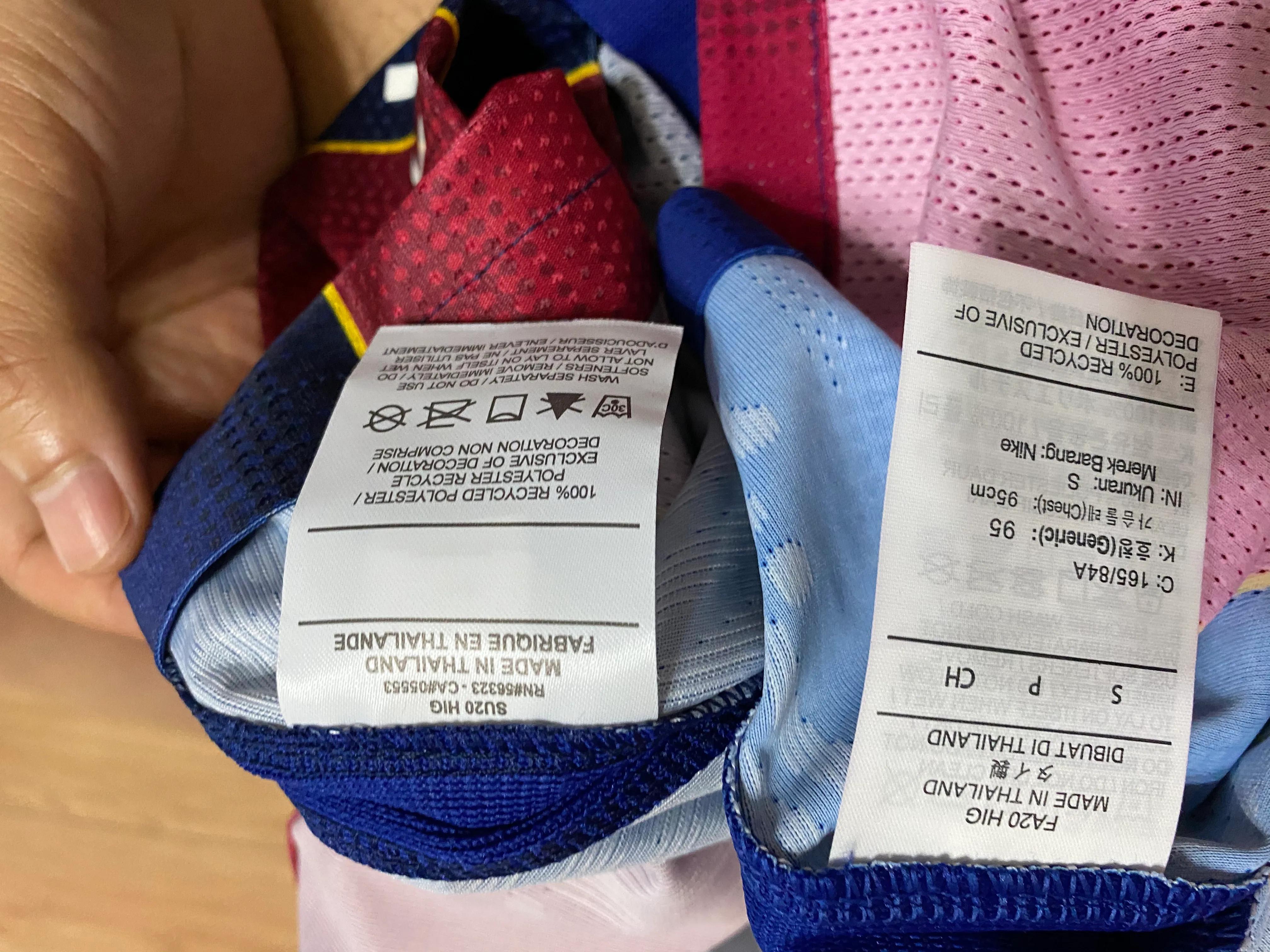 巴萨2021球衣真假对比,现在的巴萨新版球衣