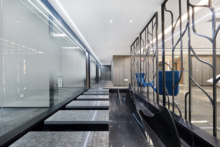 不缀冗余，高端轻奢锐天投资上海总部设计欣赏