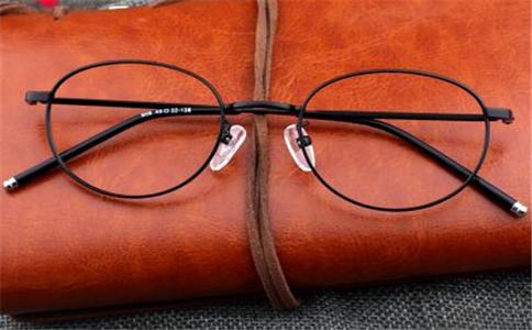 钛合金眼镜镜框为啥这么贵,钛框镜架品牌排名榜
