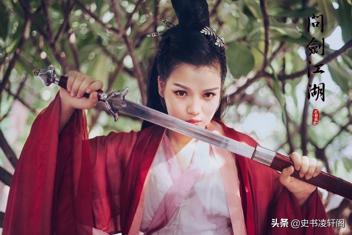 东方不败真实武功排名,东方不败的武功能打过五绝么