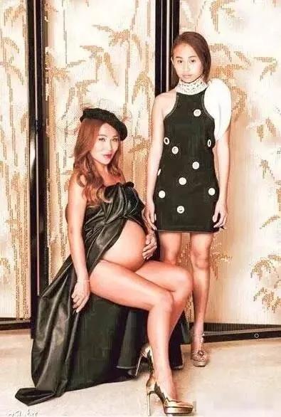 世纪恋崩了！收3亿分手费，4个孩子都不要了？