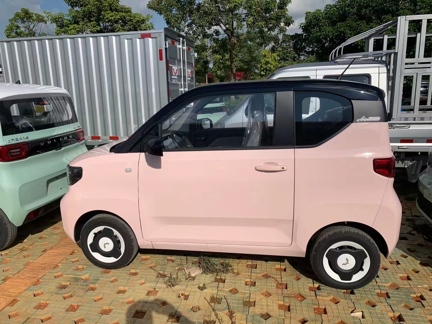 小蚂蚁和奥拓,小蚂蚁电动汽车都有哪些车型