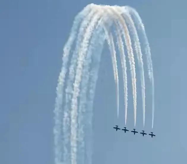 飞行员在空中晕了怎么办,飞行员训练失重晕厥