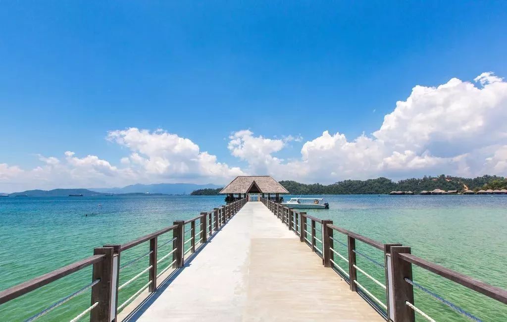 国内度蜜月最合适两个人去的地方,适合情侣度蜜月的旅游胜地