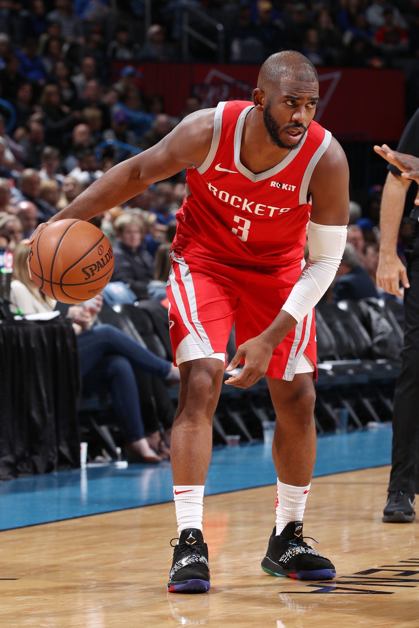 NBA今日球鞋精选：NIKE未来外线头牌“内战”塔克上脚稀有AJ4