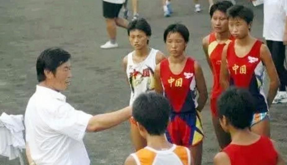 王军霞田径第一人,田径奥运冠军王军霞晒出视频