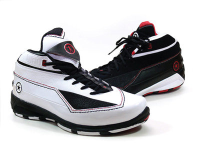 海沃德2有黑金配色吗,安踏海沃德2照片