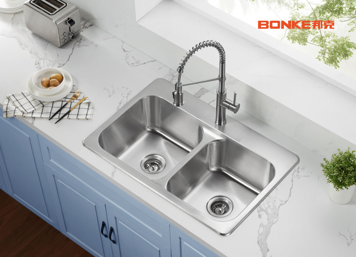 纳米水槽和不锈钢水槽哪个好,手工水槽和304不锈钢水槽哪个好
