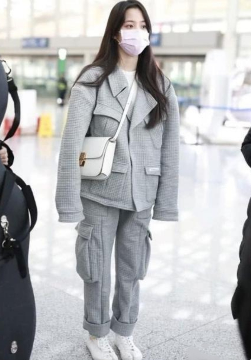 欧阳娜娜穿高帮鞋,欧阳娜娜彪马鞋