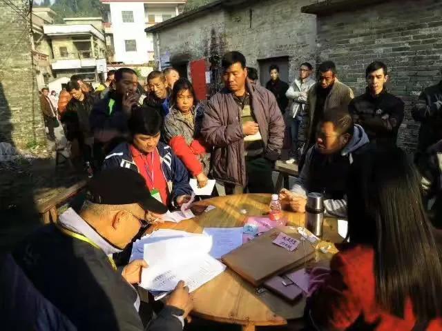 作为村干部你有什么优势,你心目中的党是什么样