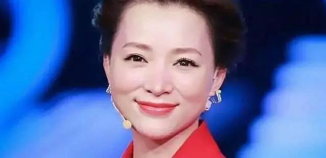 董卿在主持人大赛上评王帆,央视主持人大赛王帆董卿