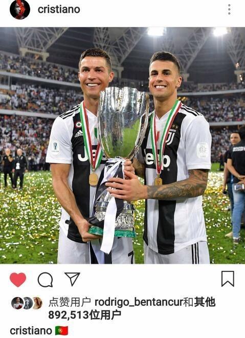 尤文时期c罗边路突破传中,尤文图斯边路球员