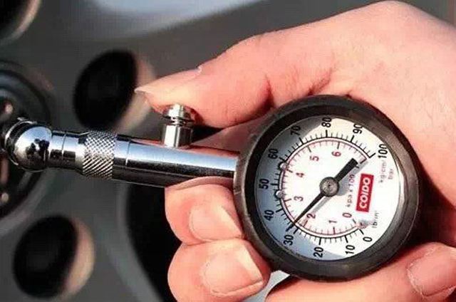 轮胎总被扎有什么说法,轮胎经常人为被扎怎么办