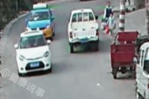 马路危险不危险,马路很危险视频