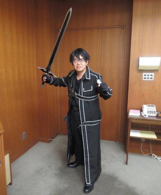 日本官员热衷cosplay,曾cos柯南桐人和土方十四