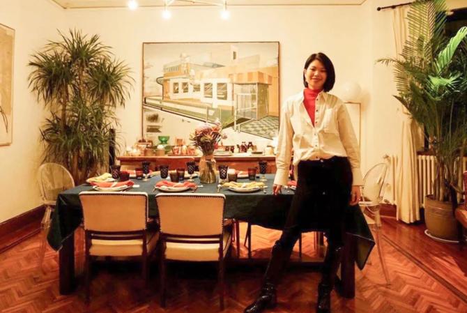 这个敢在客厅挂“*爱性**关系”画的妈妈,太飒了