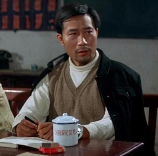 韩红李幼斌陈红军衔谁高,韩红几几年当军人