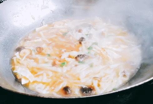 你可以说不好吃但不能说没吃饱,台州又好吃又好玩这句话对吗